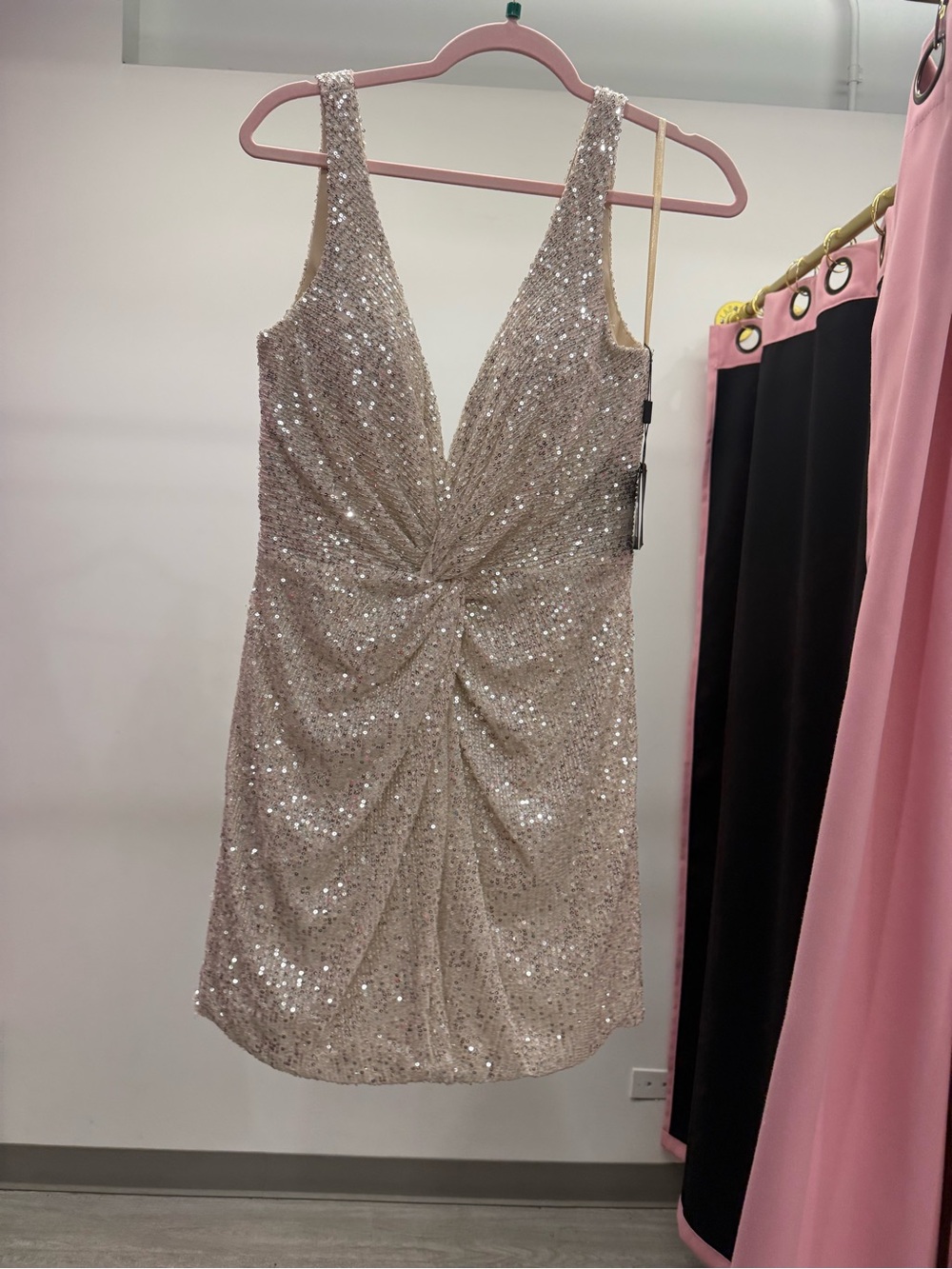 Mac Duggal Silver Champagne Sequin Twist-Front Mini Dress
